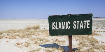 Iraque faz exumação em vala comum para identificar vítimas do Estado Islâmico