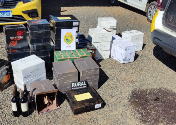 Policiais do 16º BPM apreende contrabando de bebidas, em Guarapuava