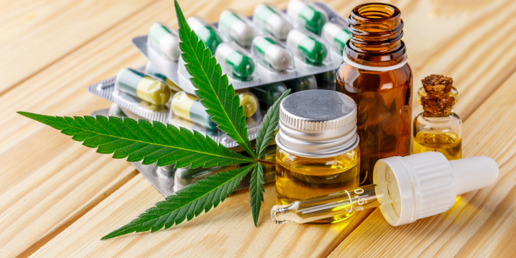 CCJ inicia debate de projeto que assegura medicamentos à base de cannabis sativa