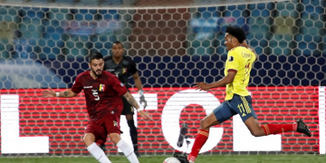 Faríñez inspirado salva Venezuela de uma ofensiva Colômbia