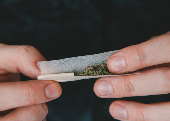 Pai e filho são conduzidos à Batalhão de Policia Militar para Lavratura de termo circunstanciado, por uso de Maconha