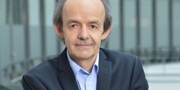 Apple contrata ex-executivo da BMW para seu projeto de automóvel