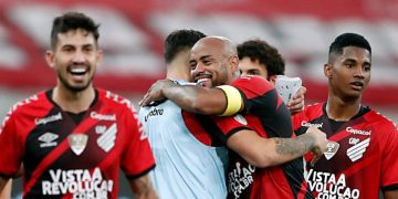 Athletico recupera moral para encarar o River pela Libertadores