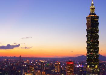 Confronto militar é improvável, mas China pode sufocar Taiwan com bloqueio total