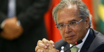 Ministro da Economia Paulo Guedes declara que PIB fica entre 4% e 5% em 2021.