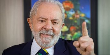 Lula e o golpe do candidato moderado
