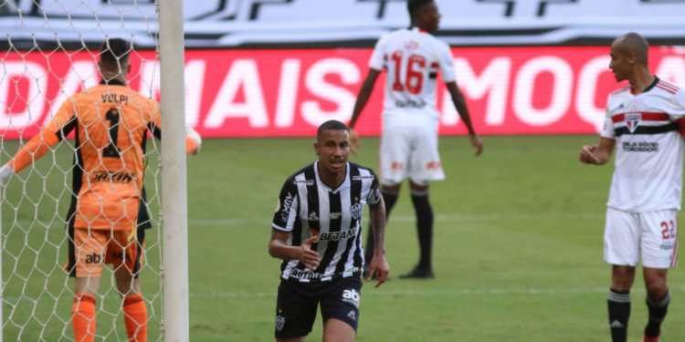 Atlético -MG Bate São Paulo e vence segundo jogo seguido no brasileirão