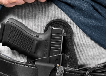 Homem é Preso por Porte Ilegal de Arma no Munícipio de Marquinho.