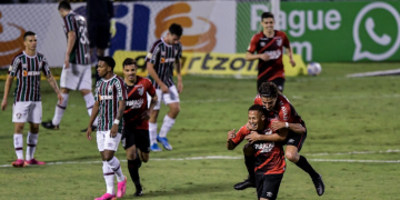 BRASILEIRÃO: ATHLETICO-PR GOLEIA O FLUMINENSE NO RIO DE JANEIRO