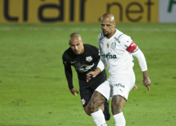 RED BULL BRAGANTINO BATE O PALMEIRAS E DORME NA LIDERANÇA DO BRASILEIRÃO