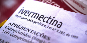 Oxford anuncia que vai testar efeitos da ivermectina contra a covid-19