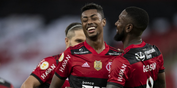FLAMENGO SUPERA O FORTALEZA EM DUELO PELO BRASILEIRÃO 2021