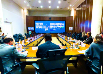 Governo estuda adoção de modelo híbrido permanente de trabalho para servidores