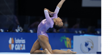 LORRANE HOMOLOGA ELEMENTO NO CÓDIGO DA FIG EM ÓTIMO DIA DO BRASIL NO CATAR