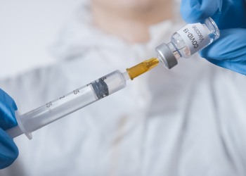 Ministério da Saúde recebe mais de 10 milhões de doses de vacina Covid-19 nesta semana