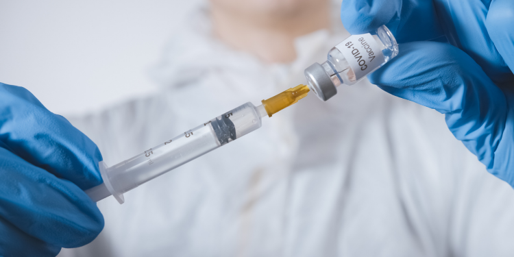 Ministério da Saúde recebe mais de 10 milhões de doses de vacina Covid-19 nesta semana