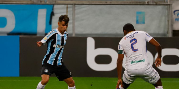 EM NOITE DOS GOLEIROS, GRÊMIO E FORTALEZA EMPATAM PELO BRASILEIRÃO