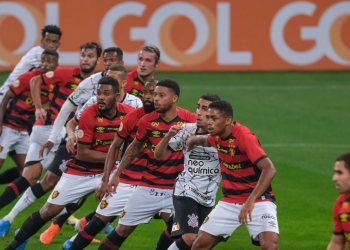 CORINTHIANS BATE O SPORT E VENCE A SEGUNDA NO BRASILEIRÃO