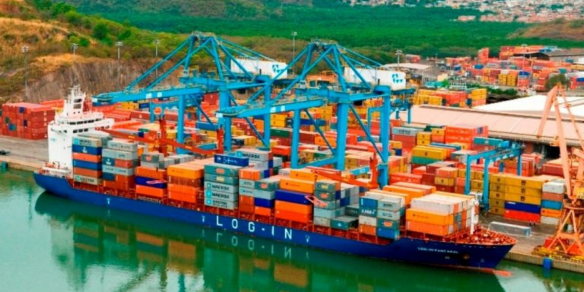 Correios fazem primeiro transporte por cabotagem e Tarcísio comemora: ‘Incentivamos muito isso’