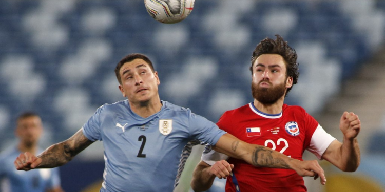 Com empate Chile sela passe às quartas