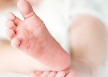 Policia militar, através do 190 salva vida de bebê de poucos meses , em Guarapuava