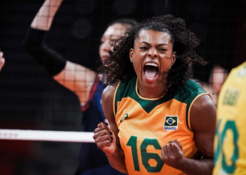 Seleção feminina estreia com vitória sobre a Coréia do Sul