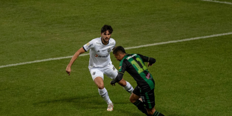 ATLÉTICO-MG BATE O AMÉRICA-MG E SOBE PARA TERCEIRO NO BRASILEIRÃO