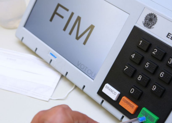 Eleitores de municípios de RS e MG escolhem prefeitos hoje