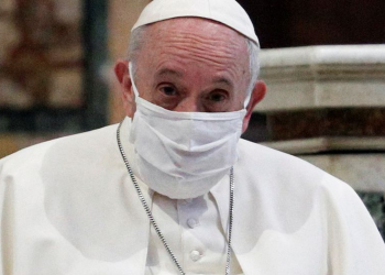 Roma: Papa Francisco é internado para cirurgia programada no intestino