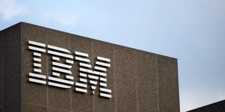 IBM registra maior crescimento de receita em três anos