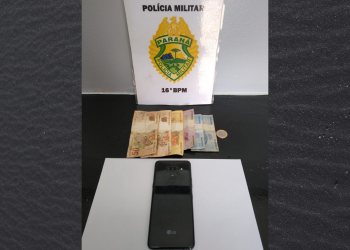 Mulher é conduzida até à 14ª SDP por receptação de celular no bairro Industrial, em Guarapuava