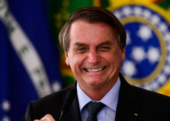 Bolsonaro lidera pesquisa em Santa Catarina para 2022
