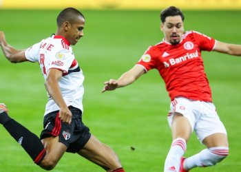 SÃO PAULO SUPERA O INTERNACIONAL E VENCE A PRIMEIRA NO BRASILEIRÃO