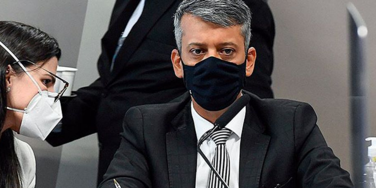 CPI: após pagamento de fiança, Roberto Dias vai responder em liberdade