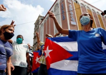 Pior crise econômica em 30 anos alimenta descontentamento social em Cuba