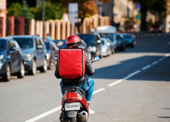 Policia prende  Motoboy que entregava drogas em domicílio, em Prudentópolis
