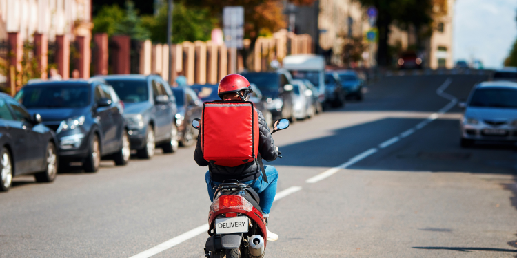 Policia prende  Motoboy que entregava drogas em domicílio, em Prudentópolis