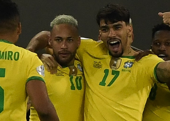 Brasil derrota Chile e parte às semifinais