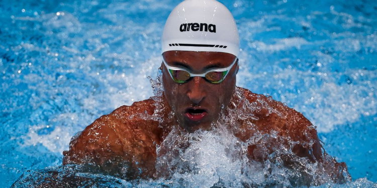 Felipe Lima garante vaga na semifinal dos 100 metros peito em Tóquio