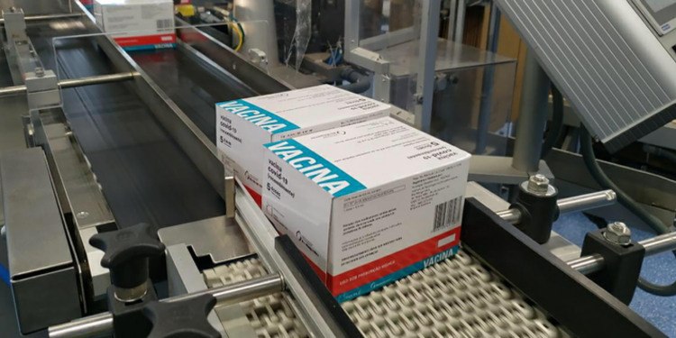 Saúde recebe mais 4 milhões de vacinas da Fiocruz