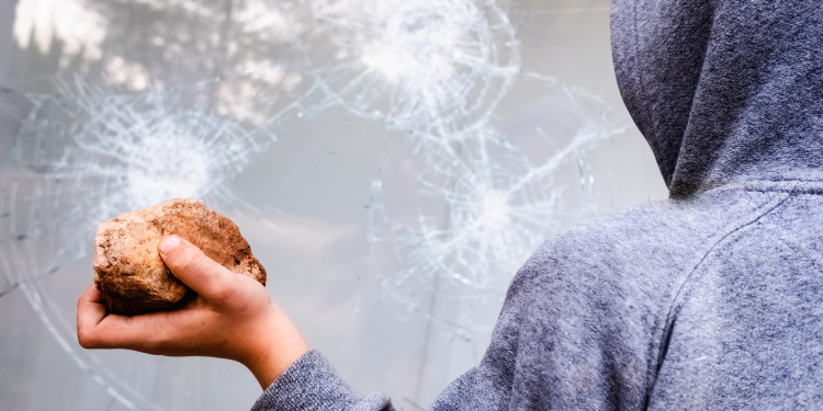 Homem comete homicídio com golpes pedra, em Manoel Ribas