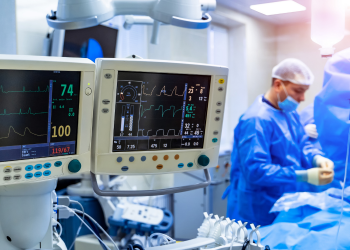 Com público prioritário imunizado, internação de idosos nas UTIs Covid cai para 27%