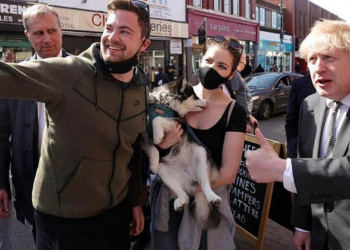 Inglaterra retira quase todas as medidas restritivas