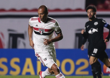 DE VIRADA, RED BULL BRAGANTINO VENCE O SÃO PAULO E REASSUME LIDERANÇA DO BRASILEIRÃO