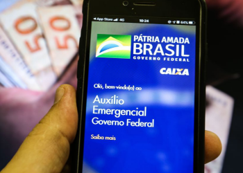 Trabalhadores nascidos em março podem sacar auxílio emergencial
