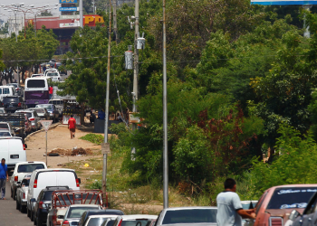 24 horas na fila para abastecer na Venezuela
