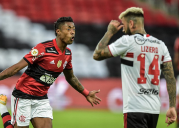 Com muito pesar que entrego esta notícia do chocolate, Flamengo goleia São Paulo no Brasileirão