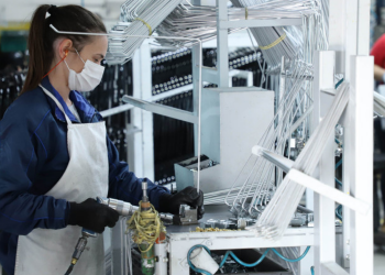 90% dos municípios do Paraná tiveram saldo positivo de empregos entre janeiro e maio de 2021