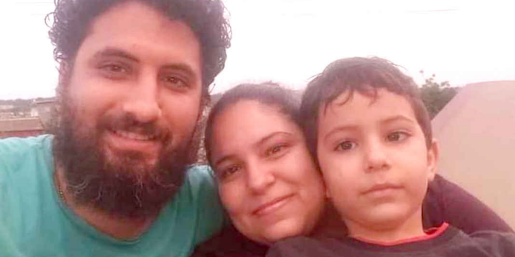 Esposa e filho de pastor preso em Cuba são despejados após pressão do governo comunista