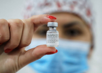 Com 7,5 milhões de doses aplicadas, PR passa Bahia e chega a 66% dos adultos imunizados